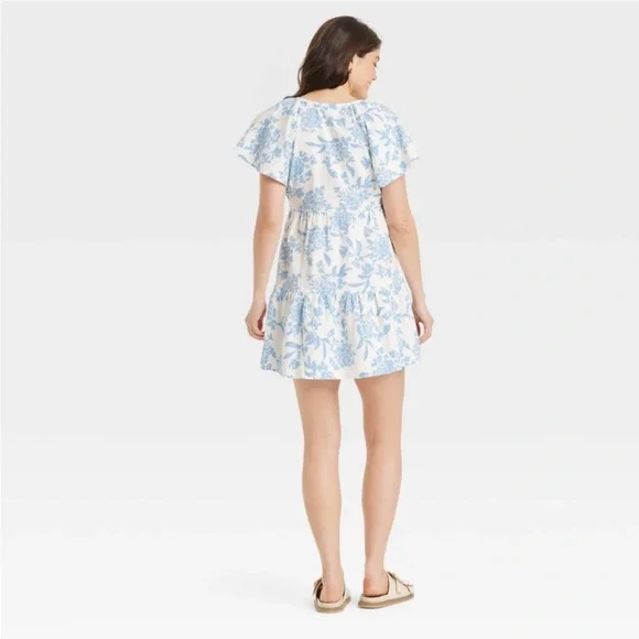 Target Blue and White Floral Dress - Picture 2 of 3